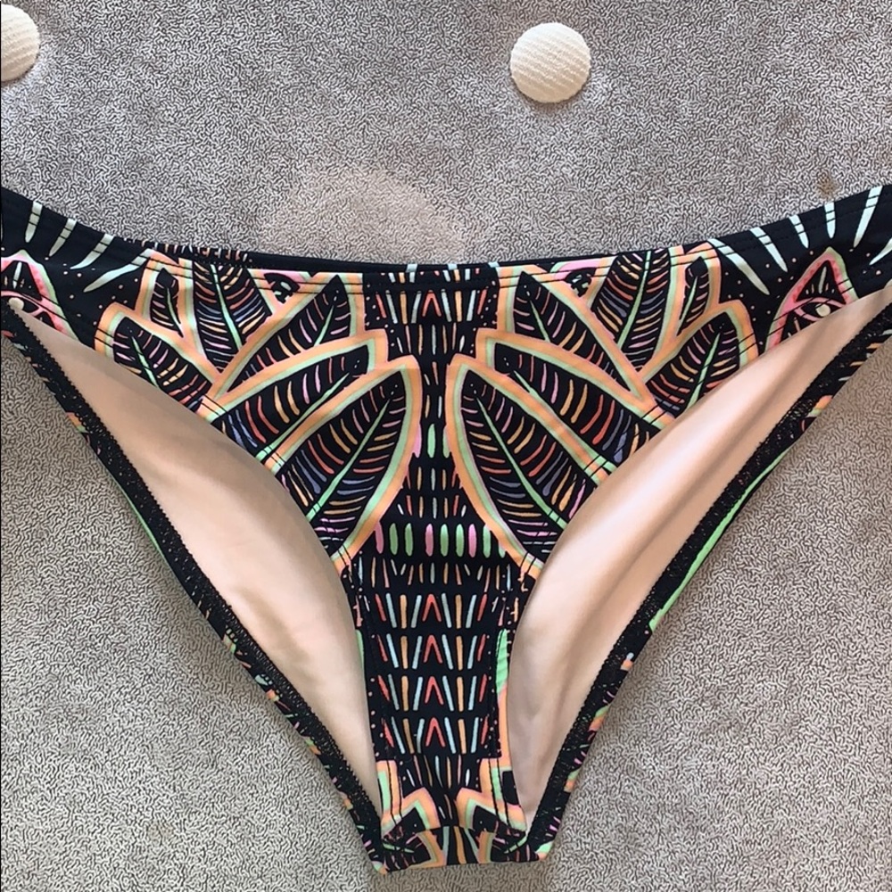 •Mara Hoffman Exotic Bottom•